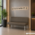 Sofa biurowa ZENO 160 cm – brązowa tapicerka, białe metalowe nogi, aranżacja przy ścianie