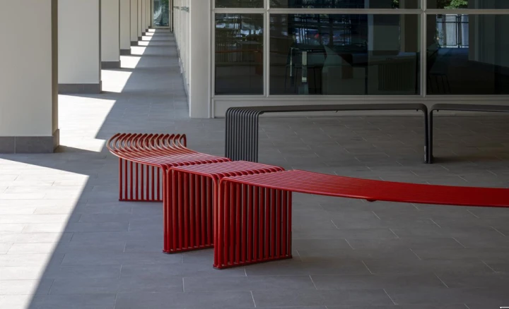 ławka miejska stalowa modułowa design outdoor nowoczesne siedzisko publiczne